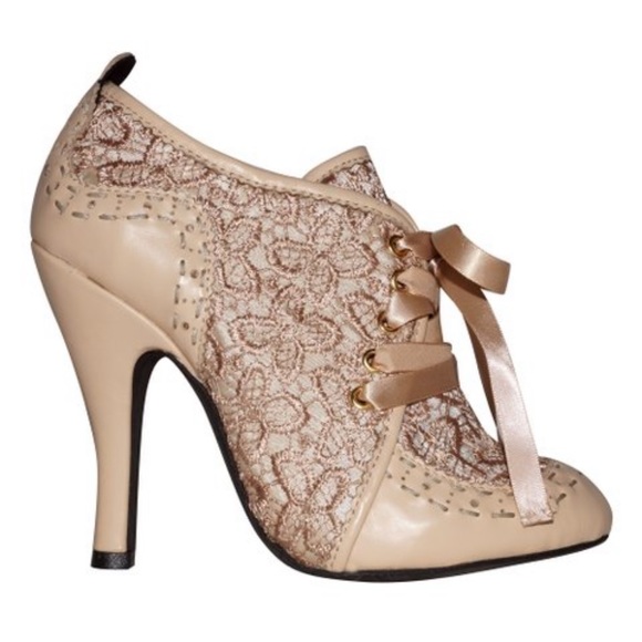 Latte Bonnie Pump by mojo moxy - Picture 3 of 9